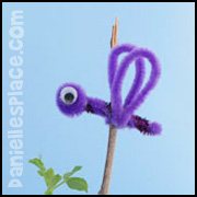 Dragonfly Pipe Cleaner Craft from www.daniellesplace.com