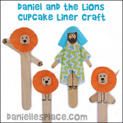Daniel and the Lions Cupcake Liner Craft for Sunday School from www.daniellesplace.com