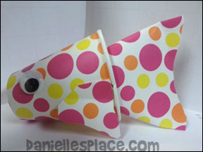Spotted Paper Fish Cup Craft from www.daniellesplace.com made by Maggie Carr