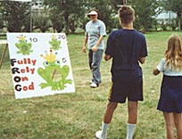 play a toss game picture