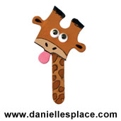 Giraffe Puzzle Piece Craft www.daniellesplace.com